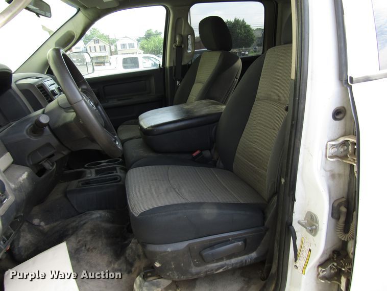 image for item FJ9741 2012 Dodge Ram 3500 Crew Cab pickup truck