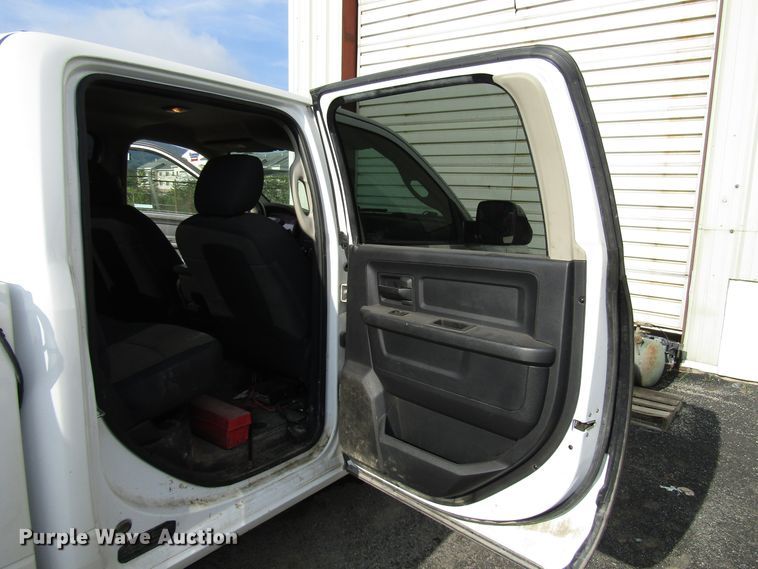 image for item FJ9741 2012 Dodge Ram 3500 Crew Cab pickup truck