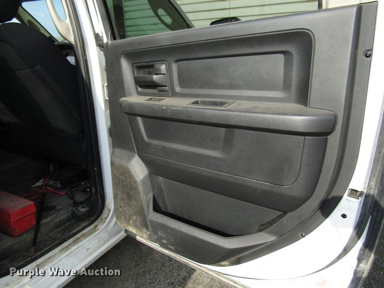 image for item FJ9741 2012 Dodge Ram 3500 Crew Cab pickup truck