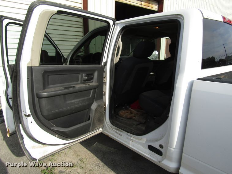 image for item FJ9741 2012 Dodge Ram 3500 Crew Cab pickup truck