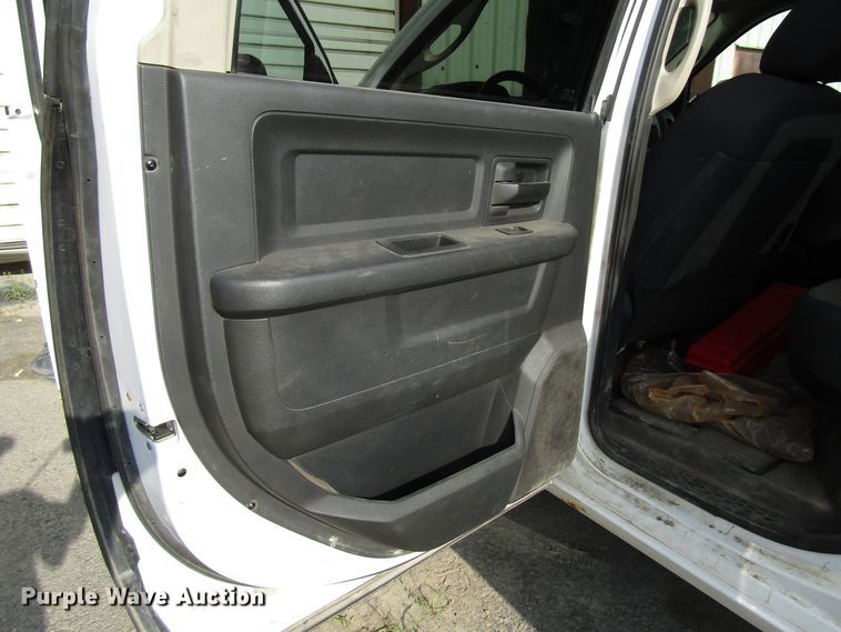 image for item FJ9741 2012 Dodge Ram 3500 Crew Cab pickup truck