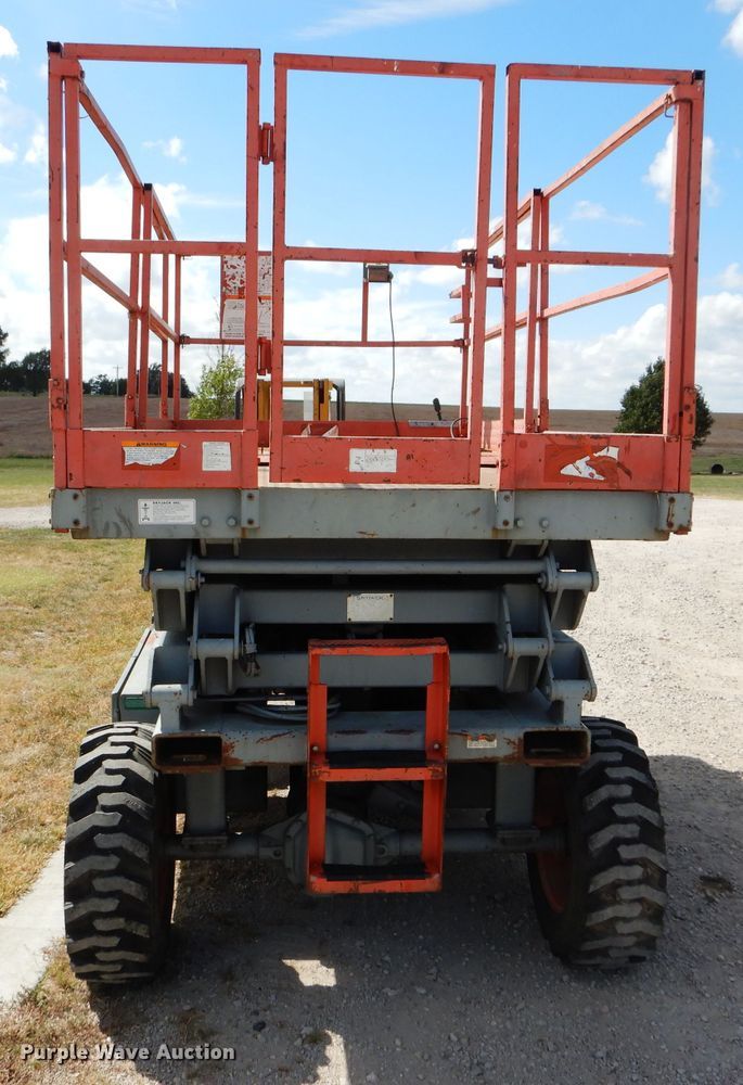 image for item FJ9756 1994 Skyjack SJ7027PD1 scissor lift