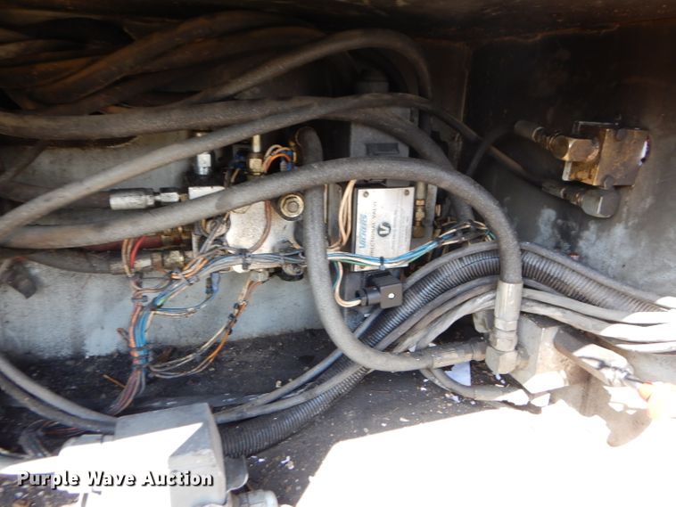 image for item FJ9756 1994 Skyjack SJ7027PD1 scissor lift