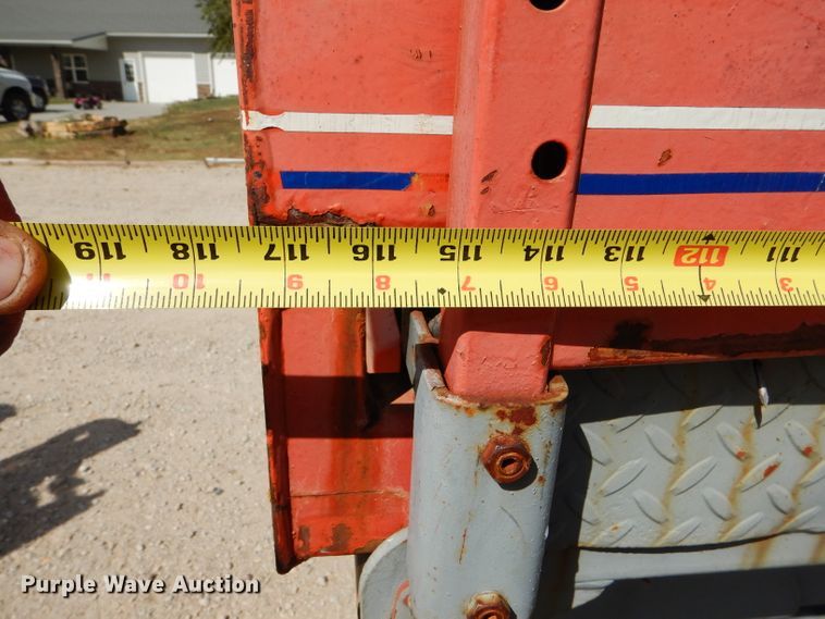 image for item FJ9756 1994 Skyjack SJ7027PD1 scissor lift