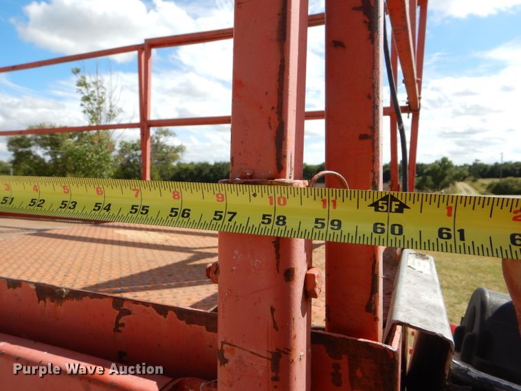 image for item FJ9756 1994 Skyjack SJ7027PD1 scissor lift