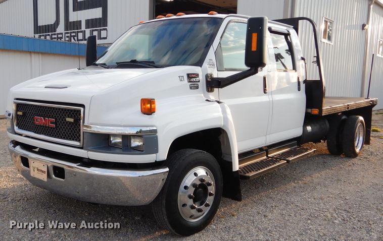 image for item FK9768 2004 GMC C4500 Crew Cab flatbed truck