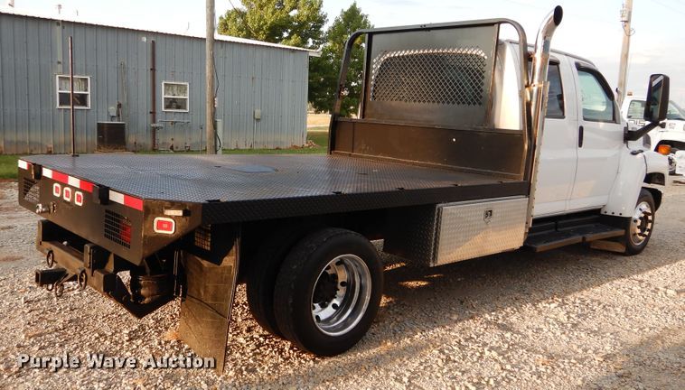 image for item FK9768 2004 GMC C4500 Crew Cab flatbed truck