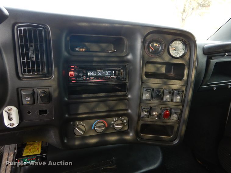 image for item FK9768 2004 GMC C4500 Crew Cab flatbed truck