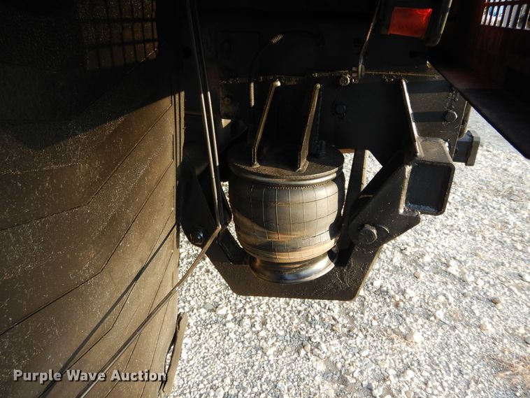 image for item FK9768 2004 GMC C4500 Crew Cab flatbed truck