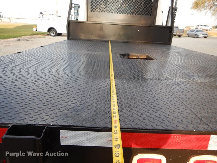 image for item FK9768 2004 GMC C4500 Crew Cab flatbed truck