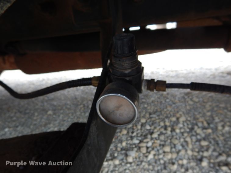 image for item FK9768 2004 GMC C4500 Crew Cab flatbed truck