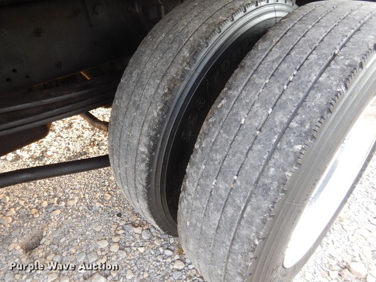 image for item FK9768 2004 GMC C4500 Crew Cab flatbed truck