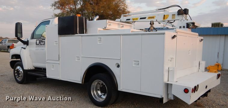 image for item FK9769 2008 Chevrolet C4500 service truck with crane