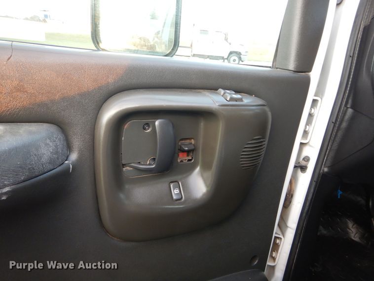 image for item FK9769 2008 Chevrolet C4500 service truck with crane