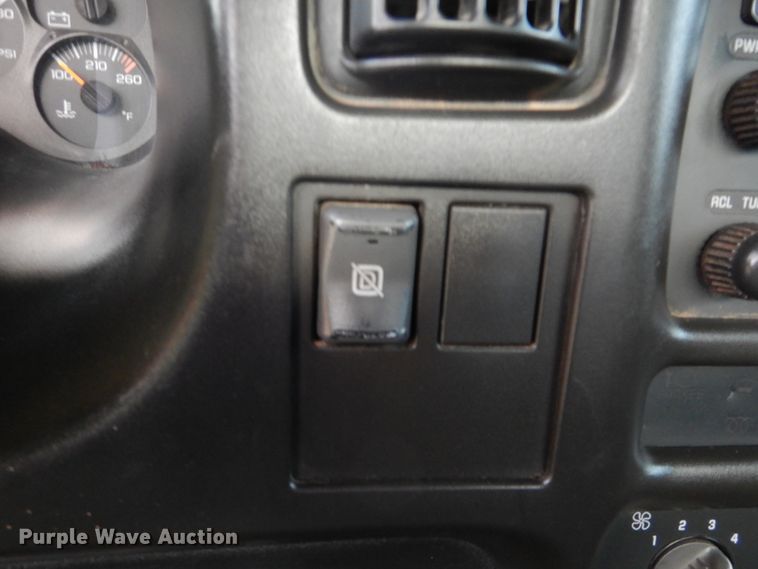 image for item FK9769 2008 Chevrolet C4500 service truck with crane