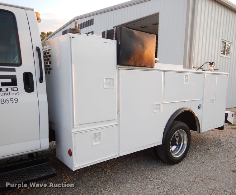 image for item FK9769 2008 Chevrolet C4500 service truck with crane