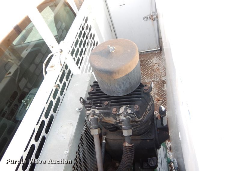 image for item FK9769 2008 Chevrolet C4500 service truck with crane