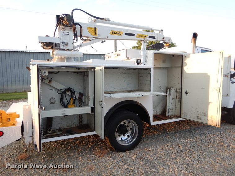 image for item FK9769 2008 Chevrolet C4500 service truck with crane