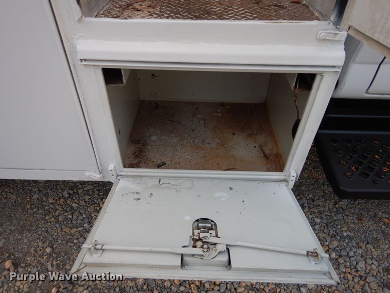 image for item FK9769 2008 Chevrolet C4500 service truck with crane