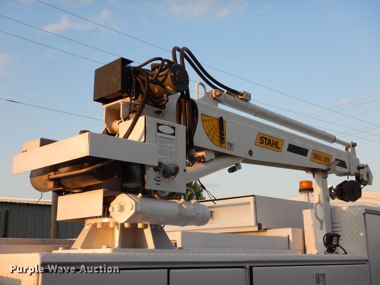 image for item FK9769 2008 Chevrolet C4500 service truck with crane