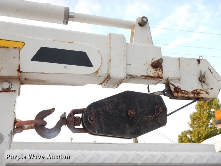 image for item FK9769 2008 Chevrolet C4500 service truck with crane