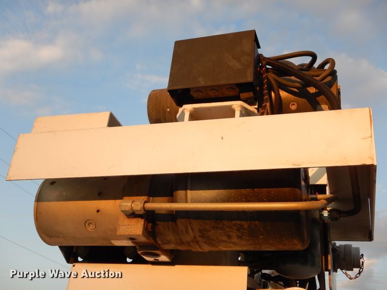 image for item FK9769 2008 Chevrolet C4500 service truck with crane