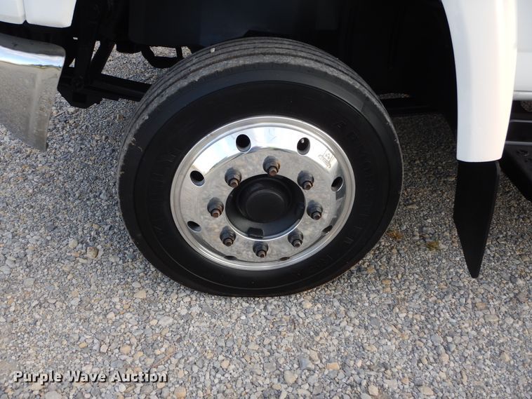 image for item FK9769 2008 Chevrolet C4500 service truck with crane