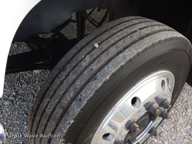 image for item FK9769 2008 Chevrolet C4500 service truck with crane