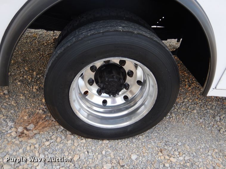 image for item FK9769 2008 Chevrolet C4500 service truck with crane