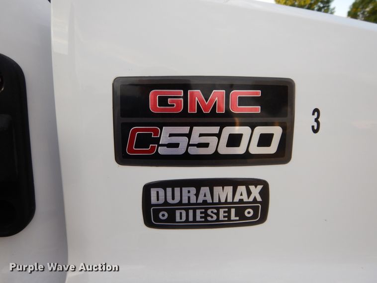 image for item FK9769 2008 Chevrolet C4500 service truck with crane