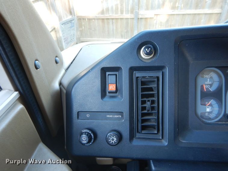 image for item FK9796 1993 Fleetwood Pace Arrow RV