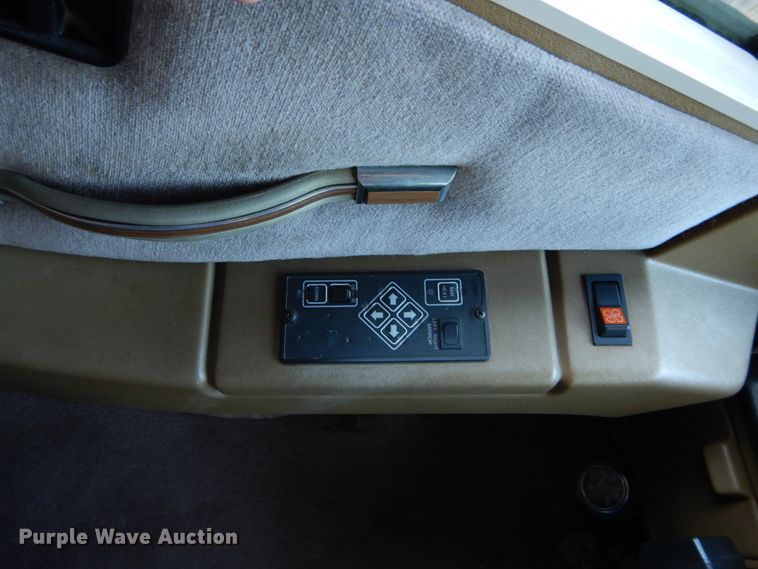 image for item FK9796 1993 Fleetwood Pace Arrow RV