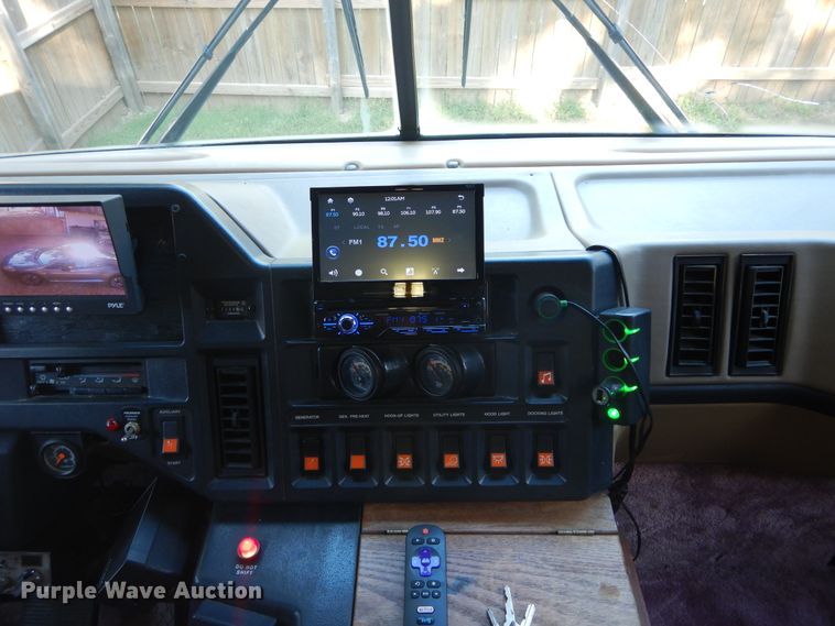 image for item FK9796 1993 Fleetwood Pace Arrow RV