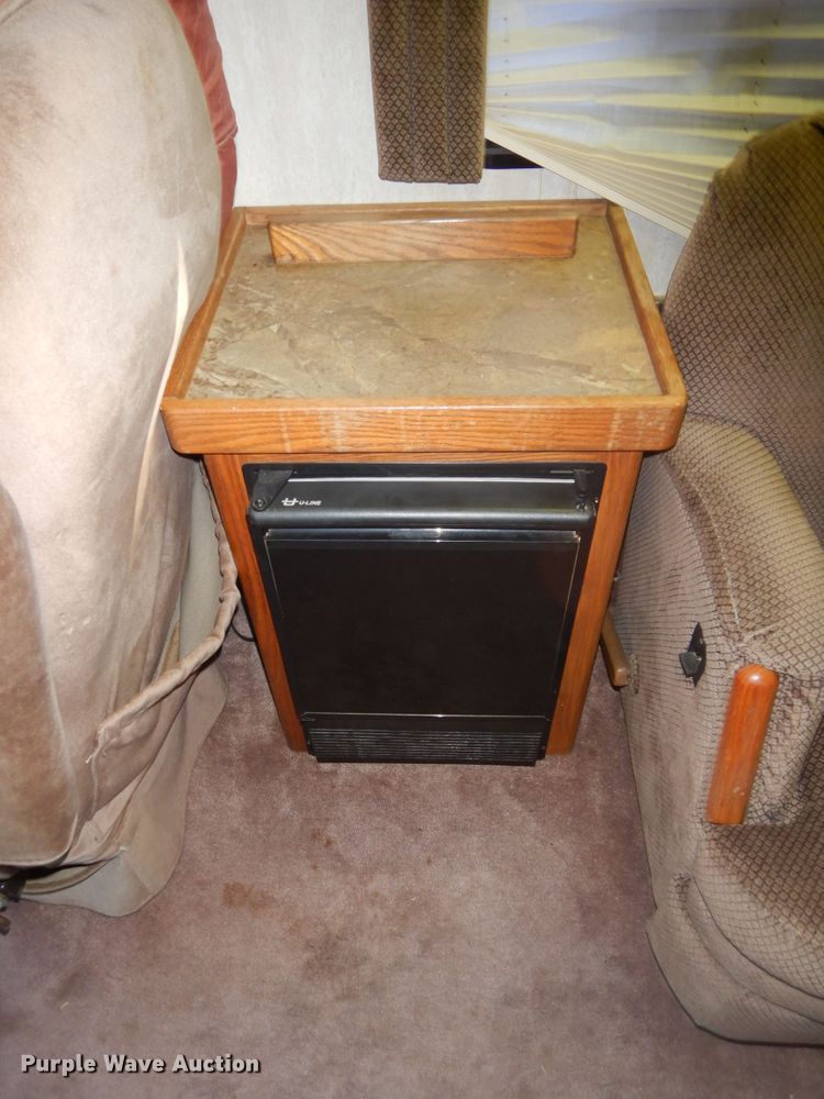 image for item FK9796 1993 Fleetwood Pace Arrow RV