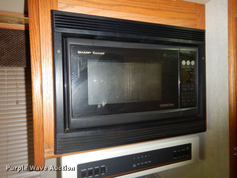 image for item FK9796 1993 Fleetwood Pace Arrow RV