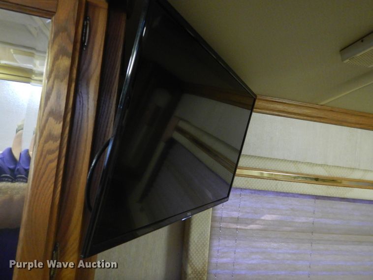 image for item FK9796 1993 Fleetwood Pace Arrow RV