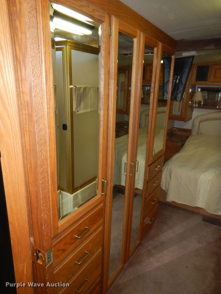 image for item FK9796 1993 Fleetwood Pace Arrow RV