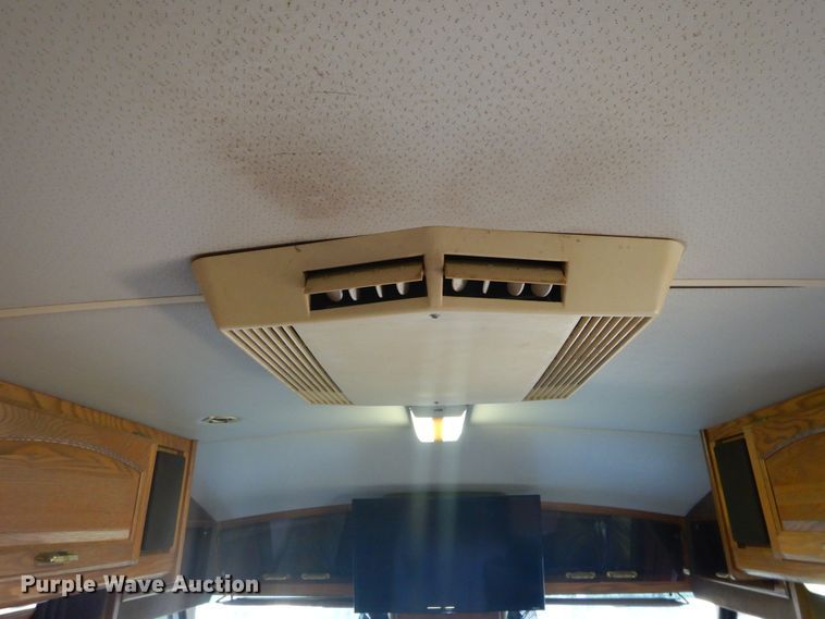 image for item FK9796 1993 Fleetwood Pace Arrow RV