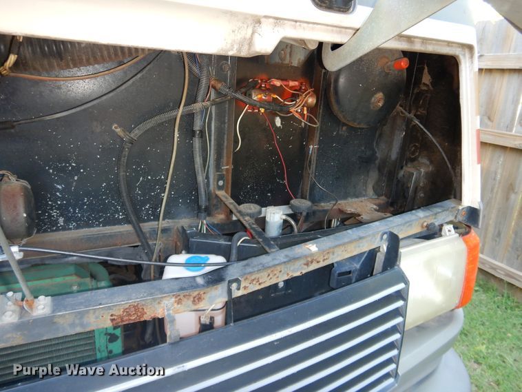 image for item FK9796 1993 Fleetwood Pace Arrow RV