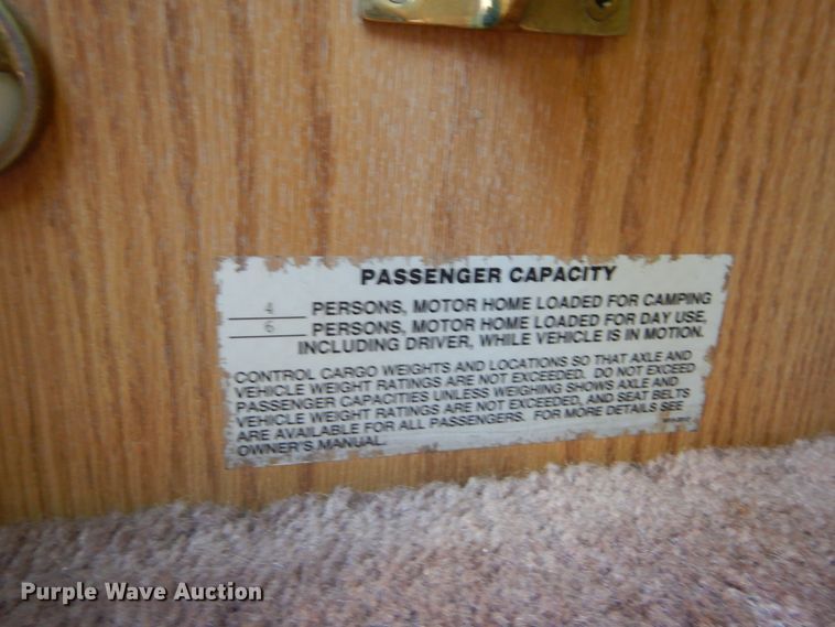 image for item FK9796 1993 Fleetwood Pace Arrow RV