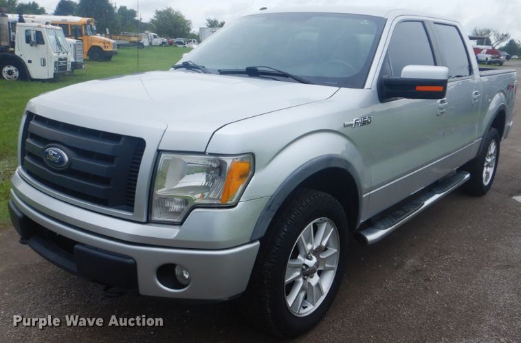 image for item FT9467 2010 Ford F150 FX4 Super Crew pickup truck