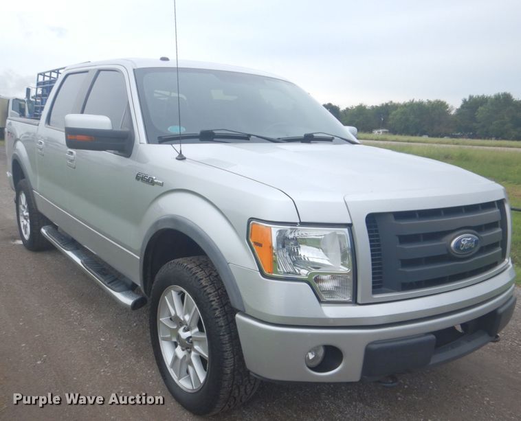 image for item FT9467 2010 Ford F150 FX4 Super Crew pickup truck
