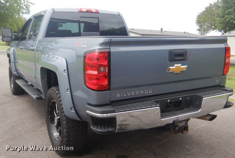 image for item FT9468 2015 Chevrolet Silverado 2500HD Crew Cab pickup truck