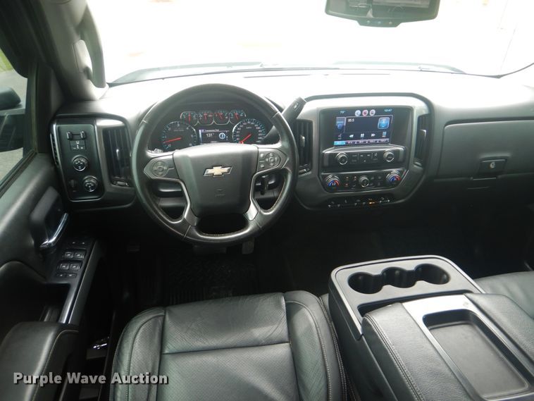 image for item FT9468 2015 Chevrolet Silverado 2500HD Crew Cab pickup truck