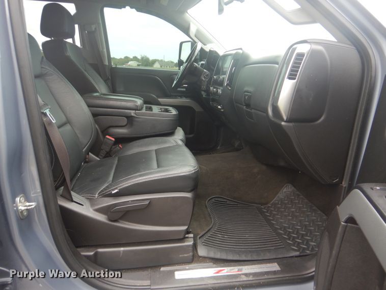 image for item FT9468 2015 Chevrolet Silverado 2500HD Crew Cab pickup truck