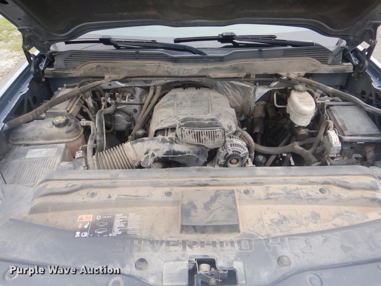 image for item FT9468 2015 Chevrolet Silverado 2500HD Crew Cab pickup truck