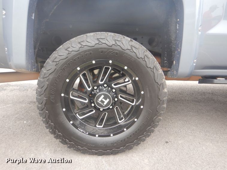 image for item FT9468 2015 Chevrolet Silverado 2500HD Crew Cab pickup truck