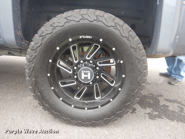 image for item FT9468 2015 Chevrolet Silverado 2500HD Crew Cab pickup truck