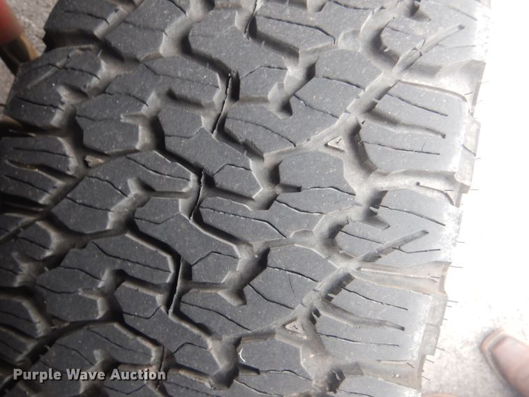 image for item FT9468 2015 Chevrolet Silverado 2500HD Crew Cab pickup truck