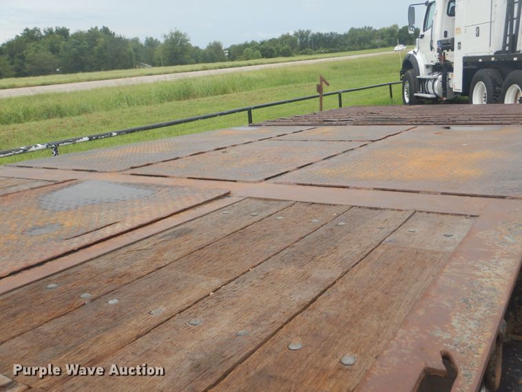 image for item FT9469 2000 Load King drop deck equipment trailer